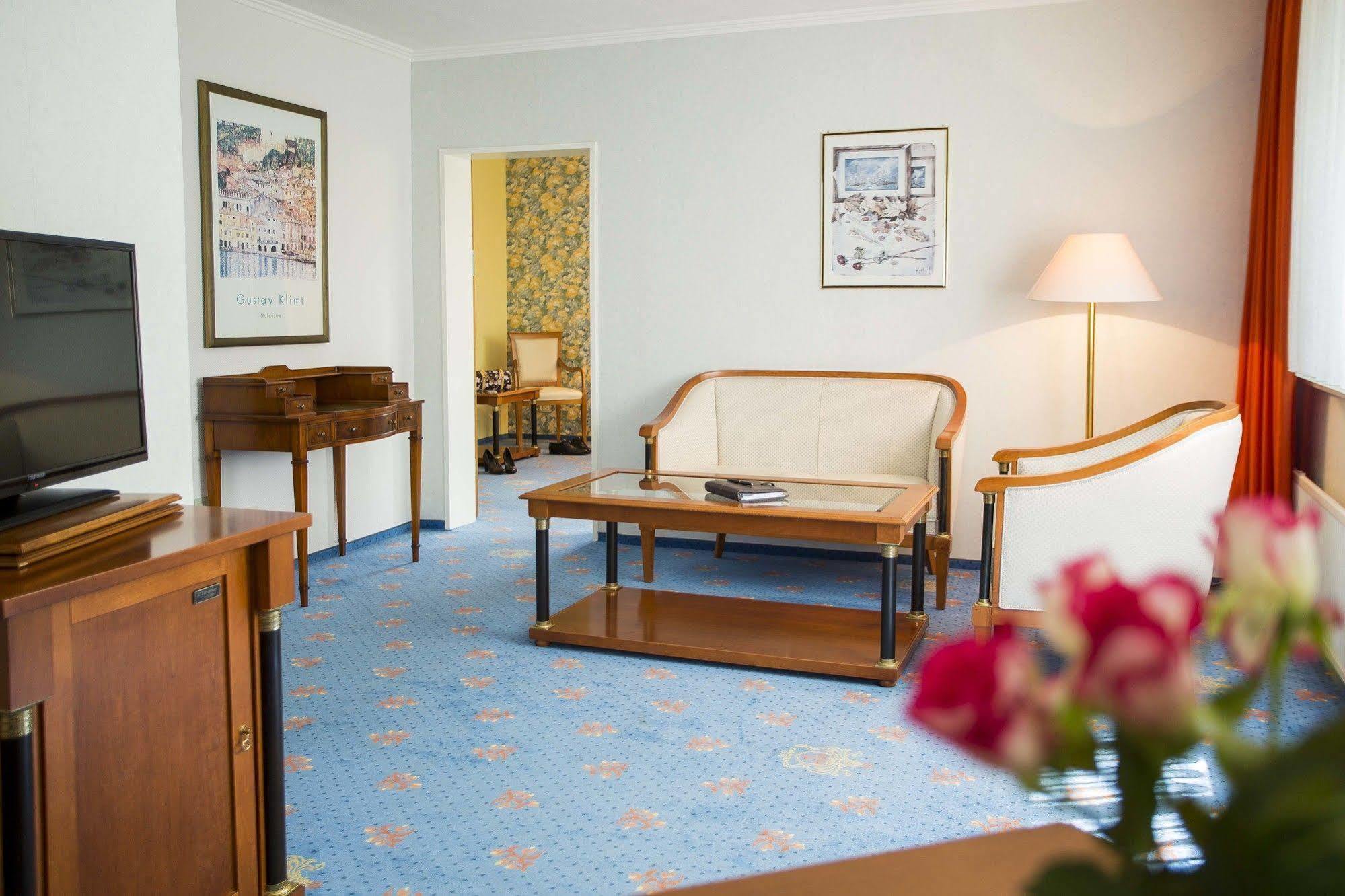 באד סוברנהיים Parkhotel Maasberg מראה חיצוני תמונה